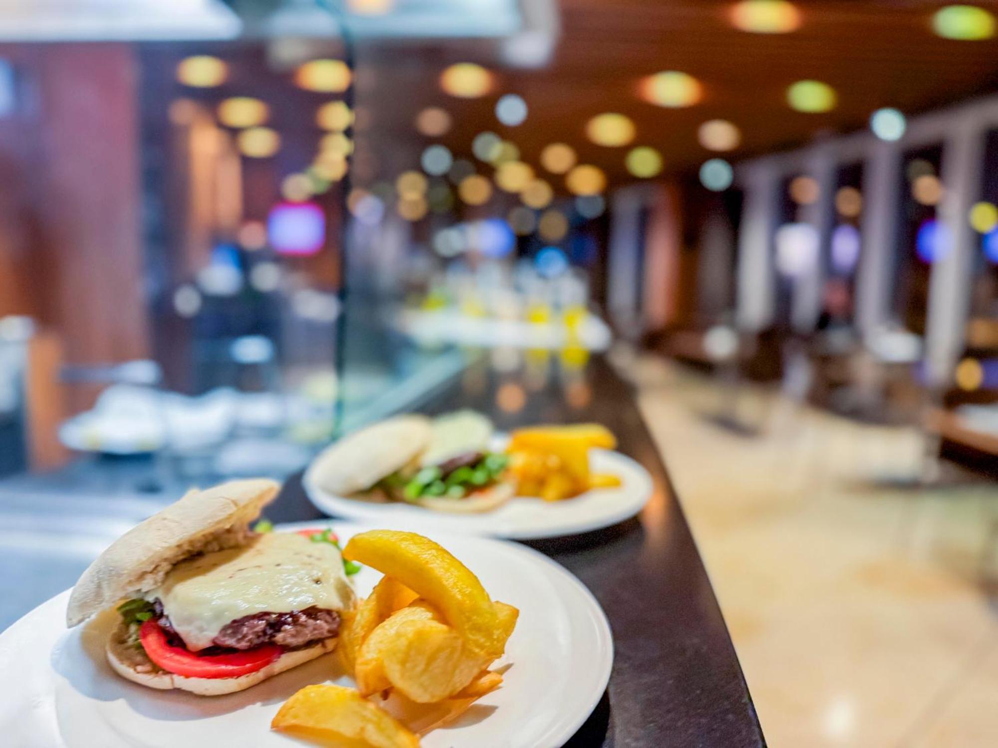 Hotel Jardines De Uleta Suites Vitoria-Gasteiz Dış mekan fotoğraf
