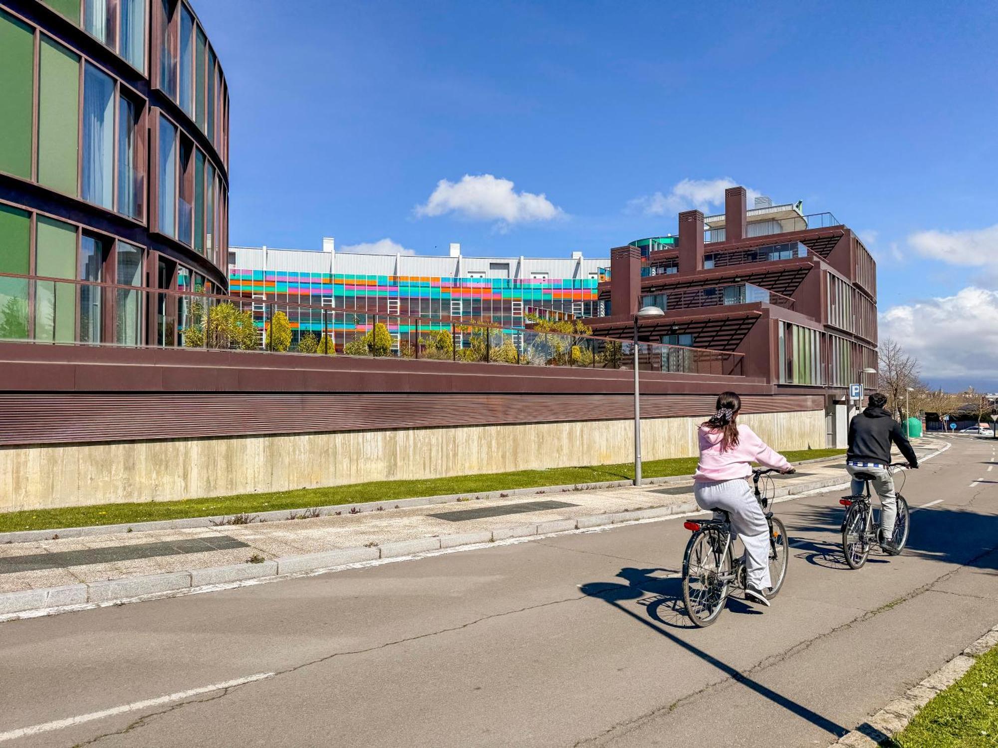 Hotel Jardines De Uleta Suites Vitoria-Gasteiz Dış mekan fotoğraf