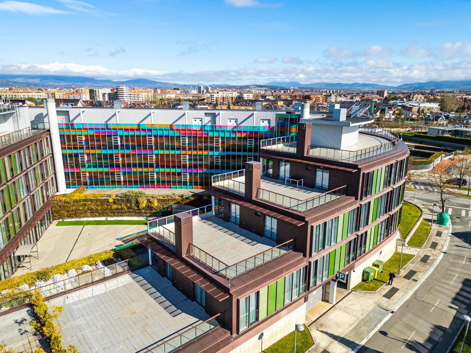 Hotel Jardines De Uleta Suites Vitoria-Gasteiz Dış mekan fotoğraf