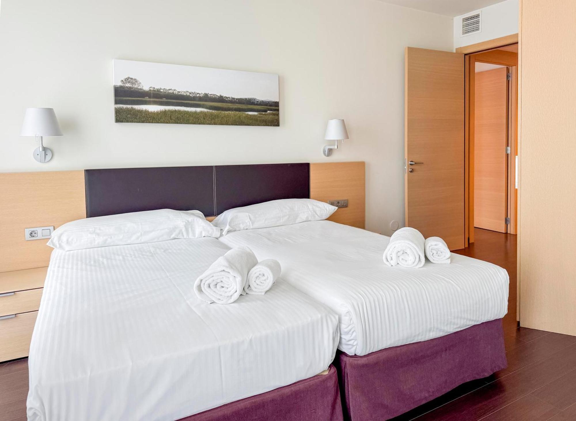 Hotel Jardines De Uleta Suites Vitoria-Gasteiz Dış mekan fotoğraf